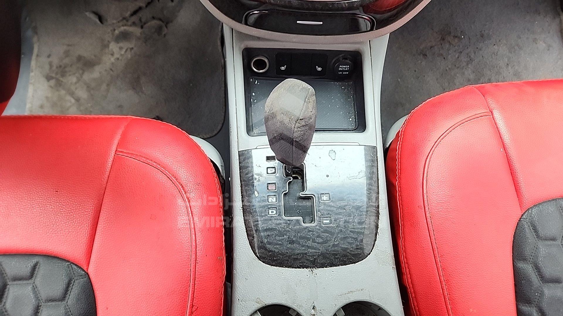 2008 HYUNDAI SANTA FE VIN: 5NMSG13E28H184449