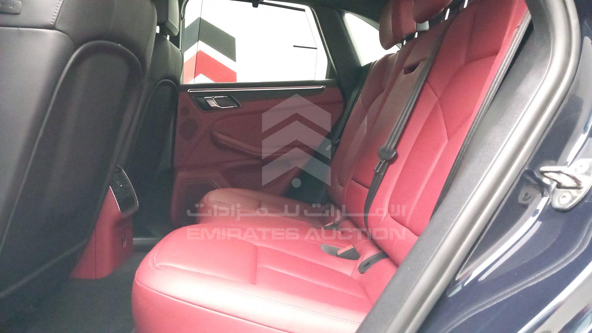 2022 PORSCHE MACAN VIN: WP1AA2A53NLB03067