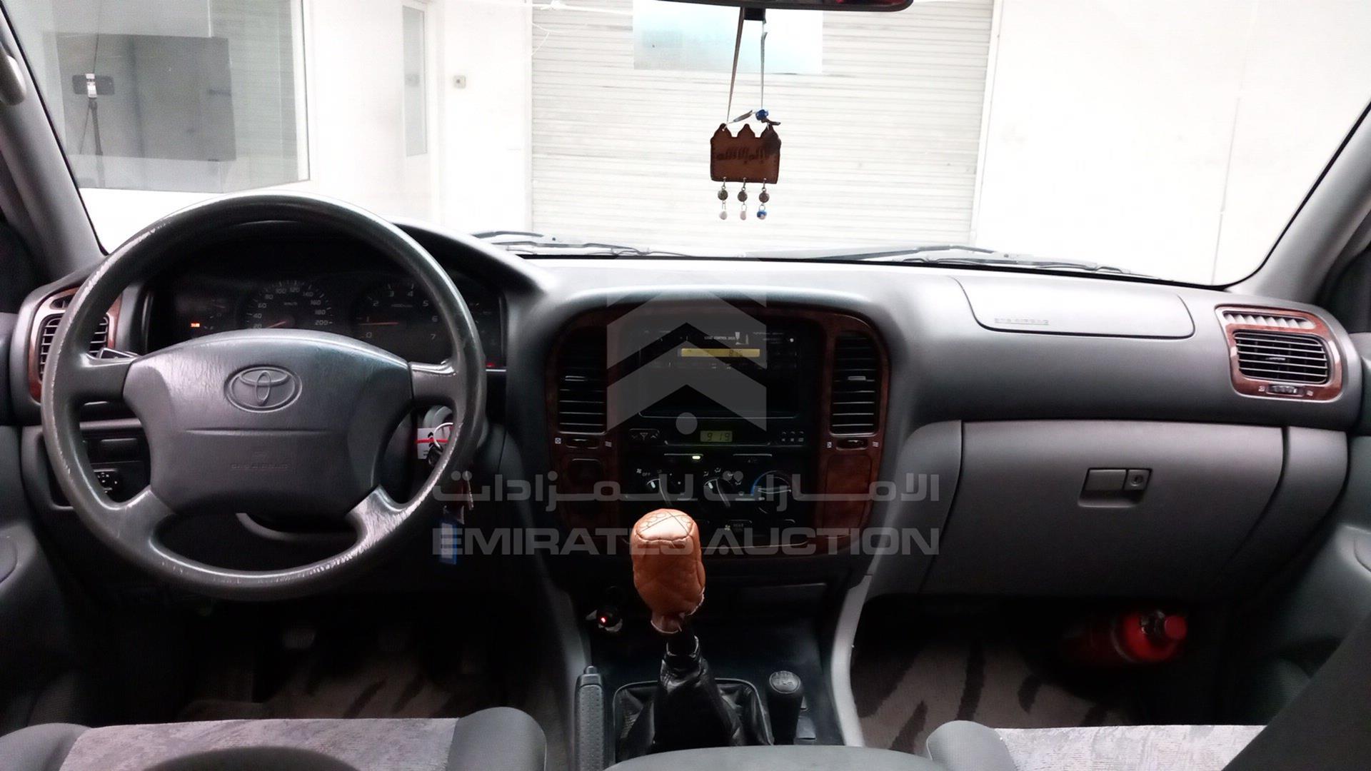 2000 TOYOTA LAND CRUISER VIN: JTEHJ09J115008443