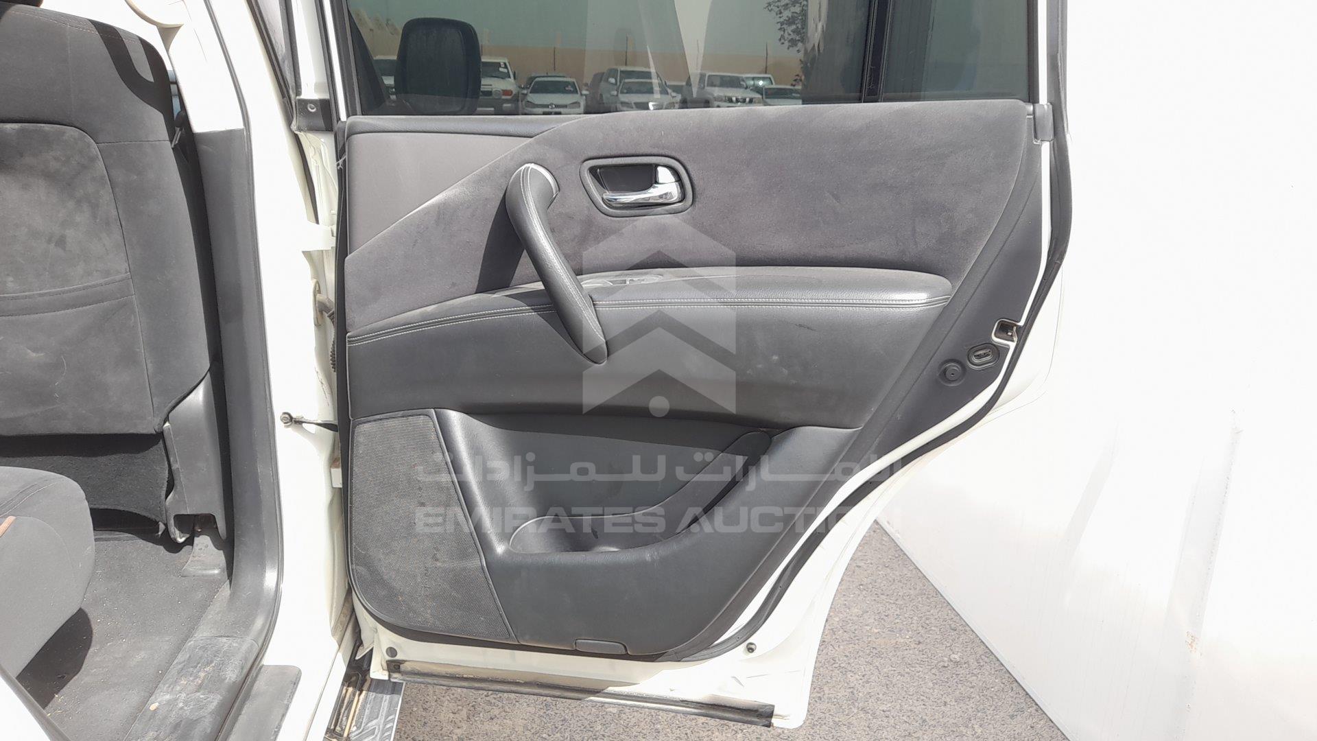 JN8AY2NY0E9073481 - 2014 Nissan Patrol - #342819