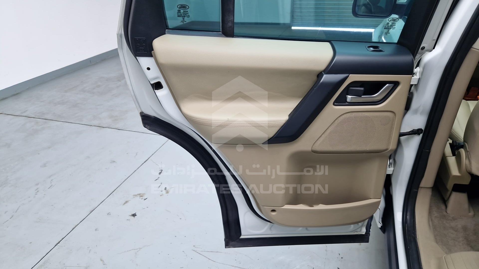 2014 LAND ROVER LR 2 VIN: SALFA2BG8EH390036