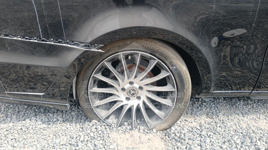 2023 Mercedes V 250 — Rear Right Tyre — Photo 30