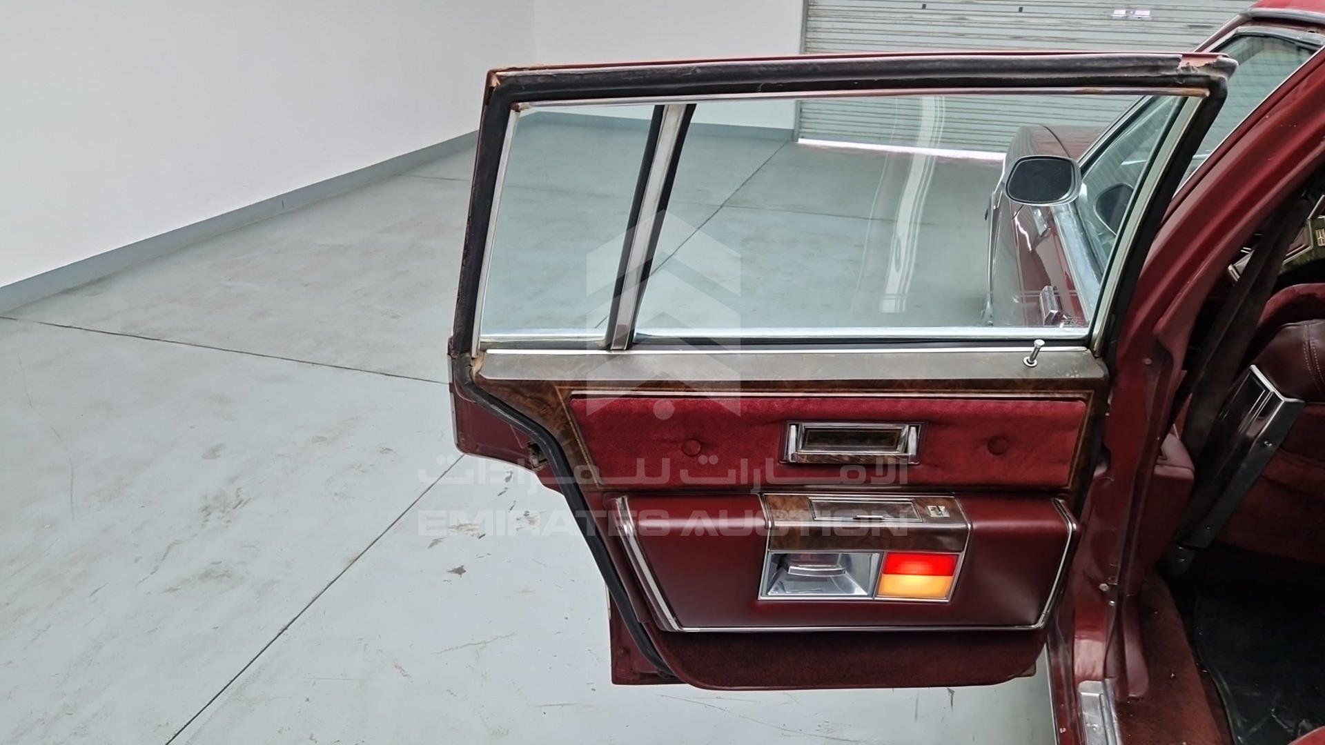 1981 OLDSMOBILE 98 VIN: 1G3AX69Y9BM287152