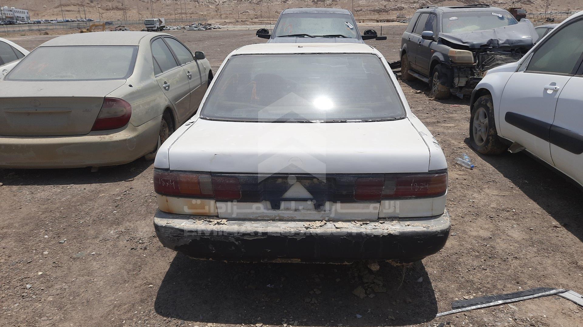 0 NISSAN --- VIN: BEAB13011975