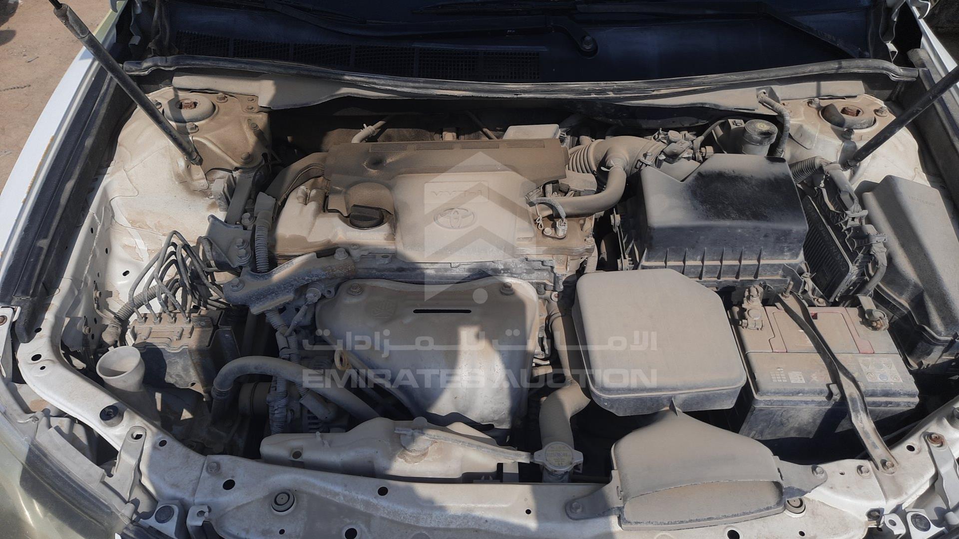 2015 TOYOTA --- VIN: 6T1BF9FK7FX585549
