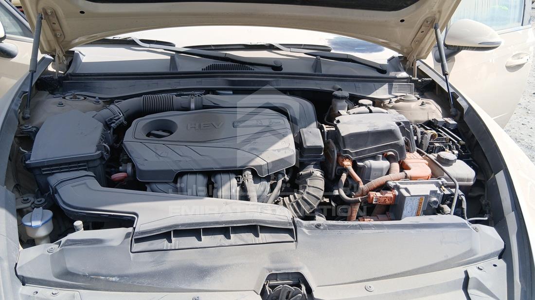 2021 Hyundai Sonata Hybrid — Engine Bay — Photo 28