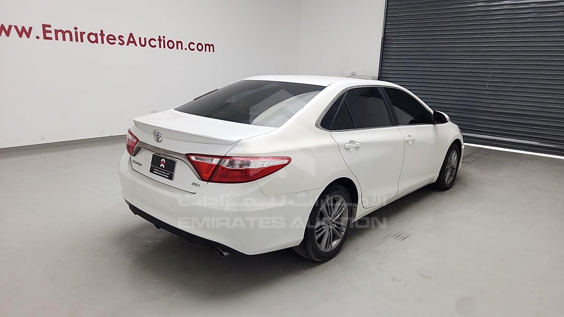 2016 TOYOTA CAMRY VIN: 4T1BF1FK2GU984563