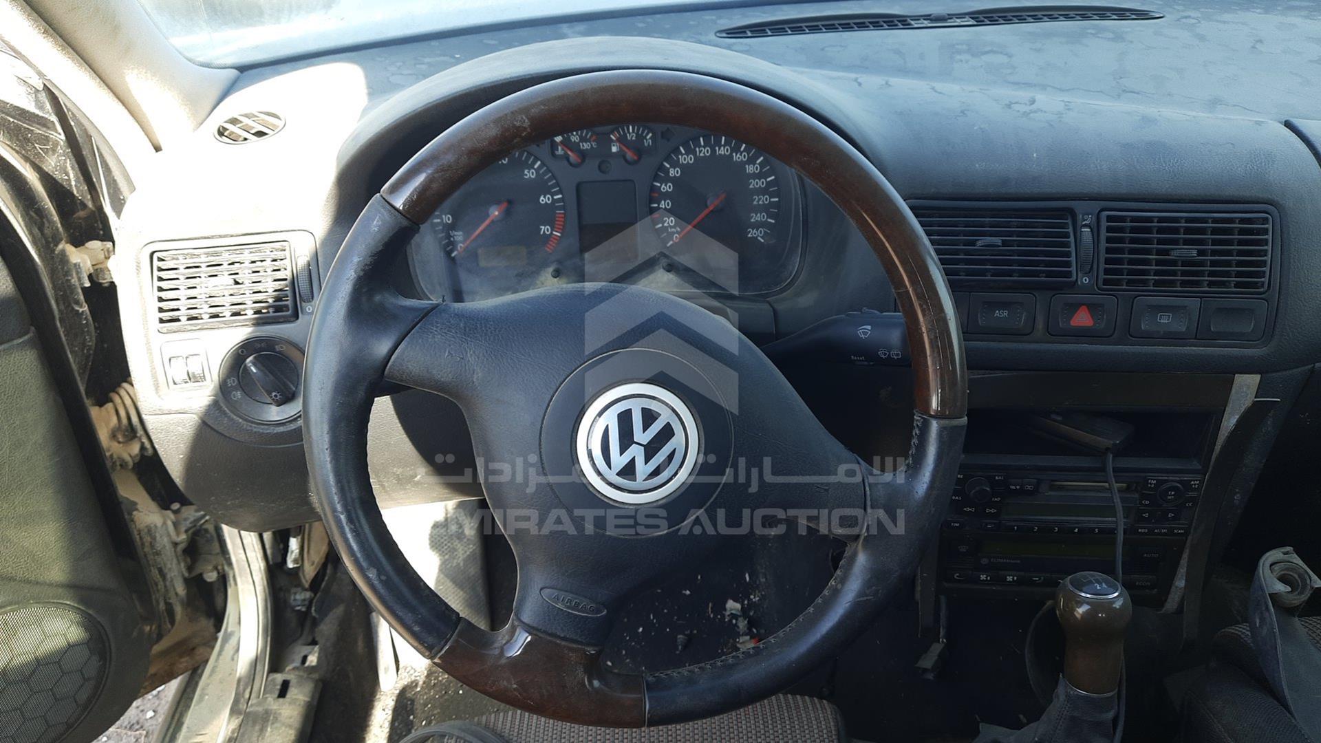 2002 VOLKSWAGEN GOLF VIN: WVWZZZ1JZ2W207090