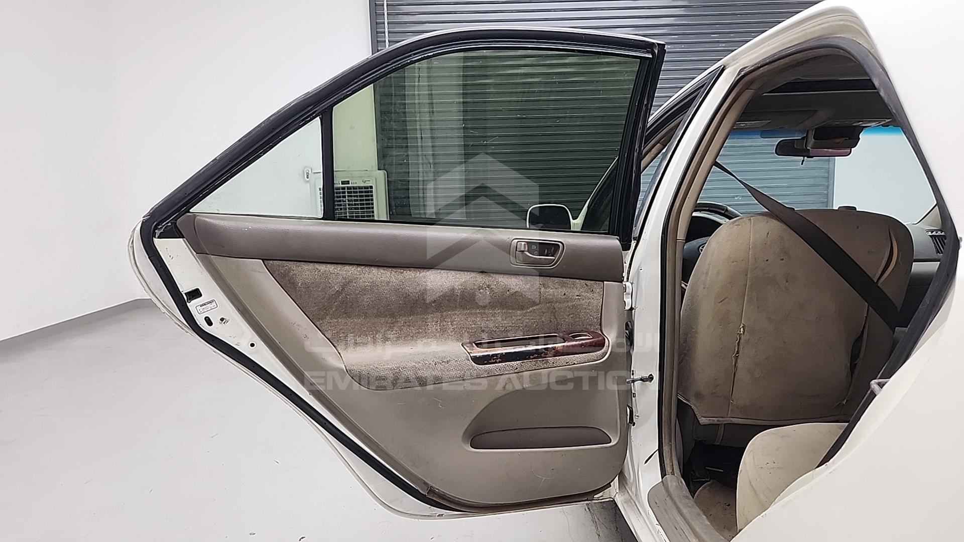 2004 TOYOTA CAMRY VIN: JTDBE32K940256749