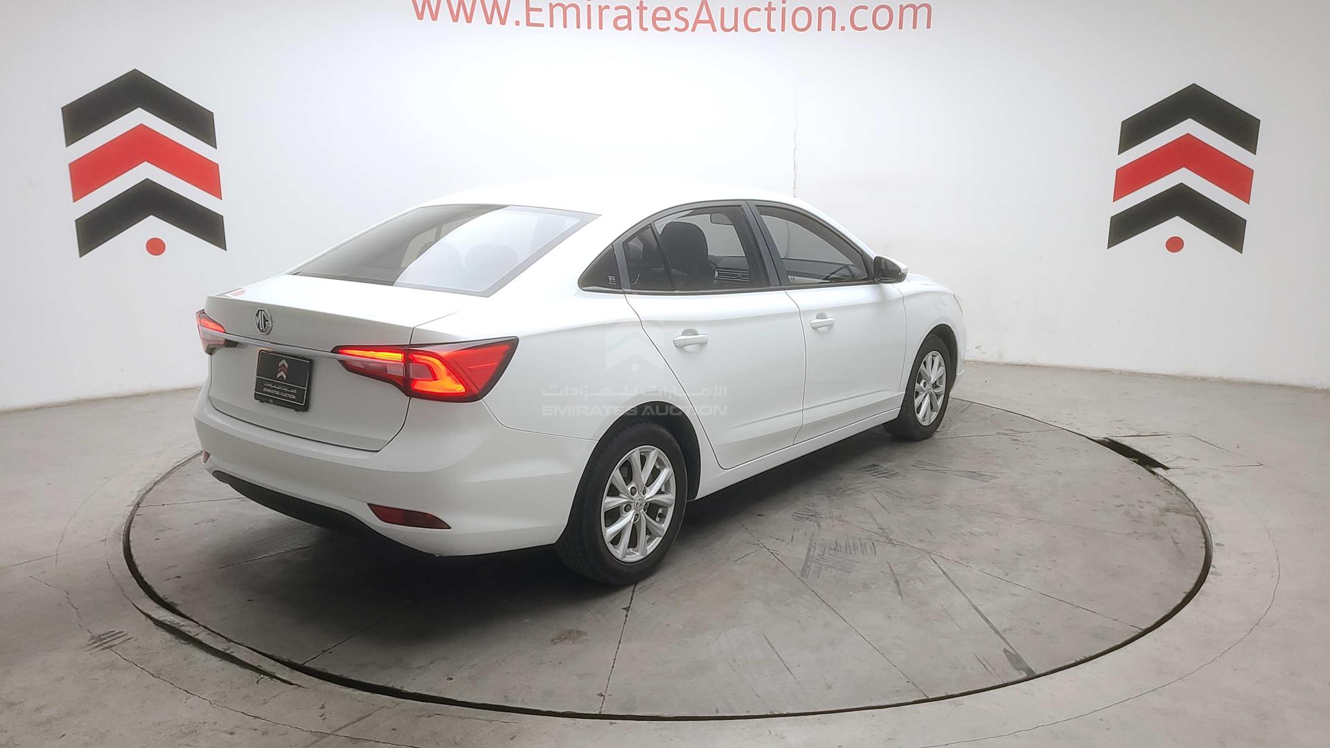 2022 MG MG 5 VIN: LSJA36E34NZ037507
