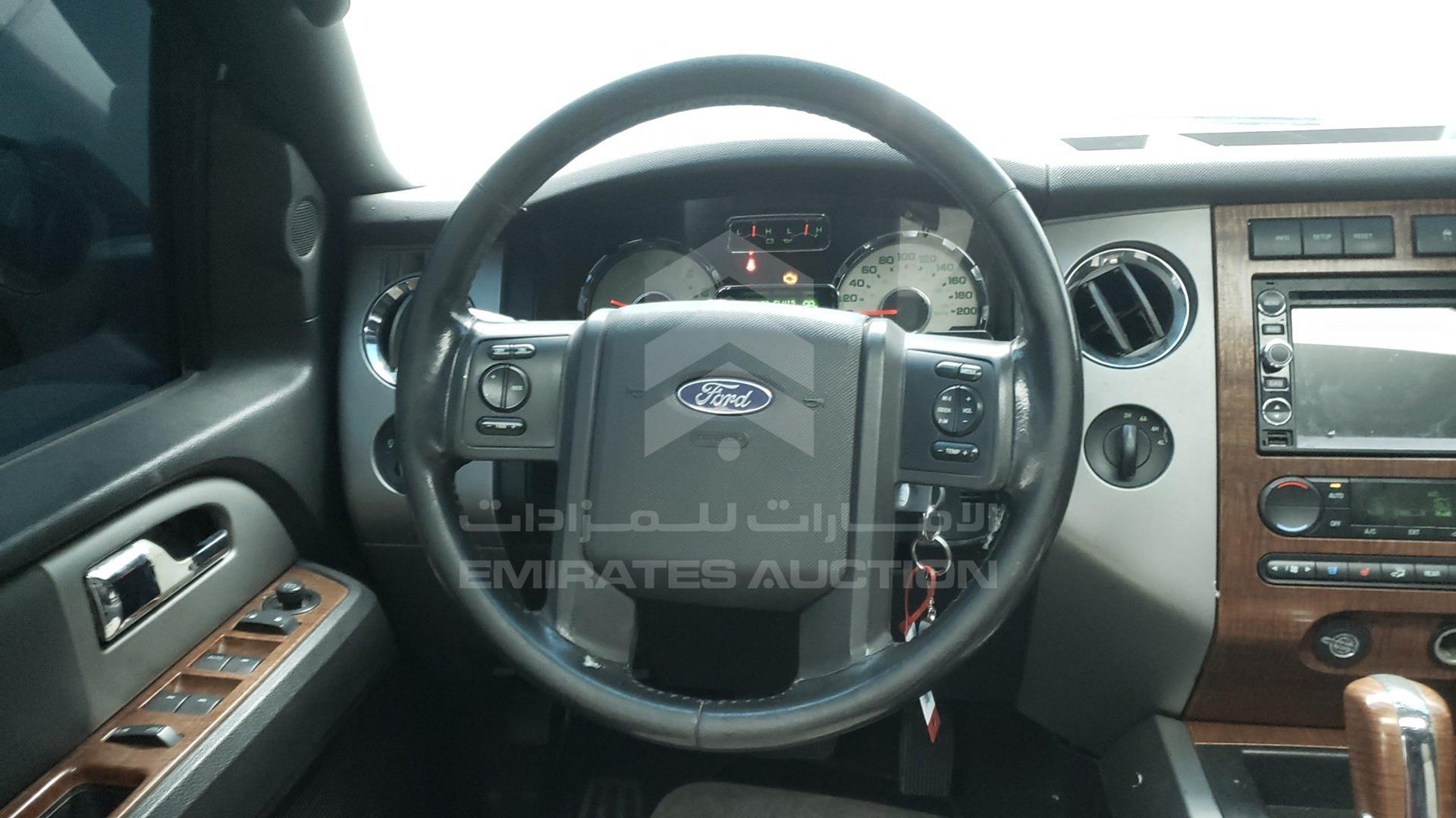 2007 FORD EXPEDITION VIN: 1FMFU18527LA84802
