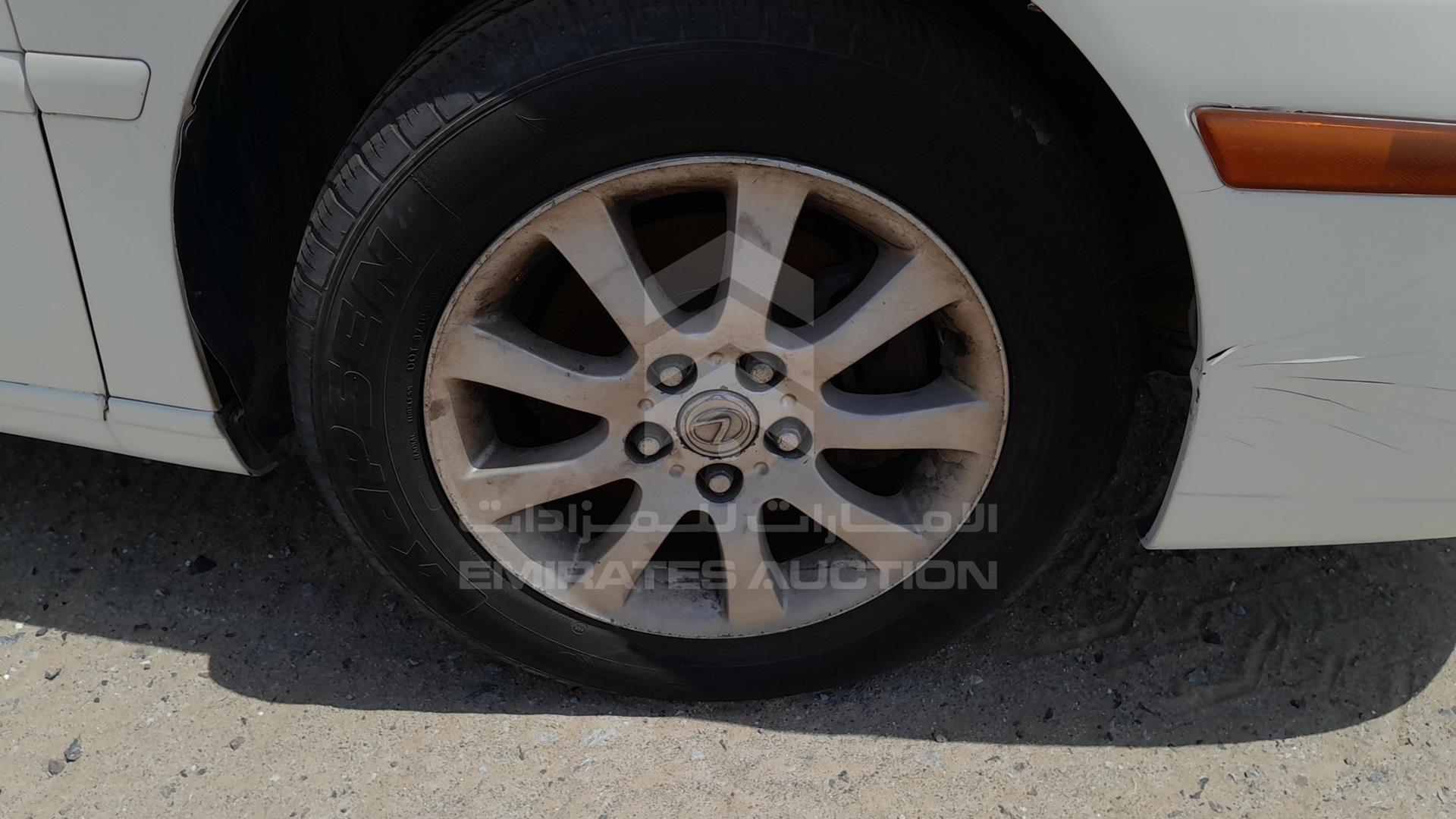 2002 LEXUS ES 300 VIN: JTHBF30G420027791