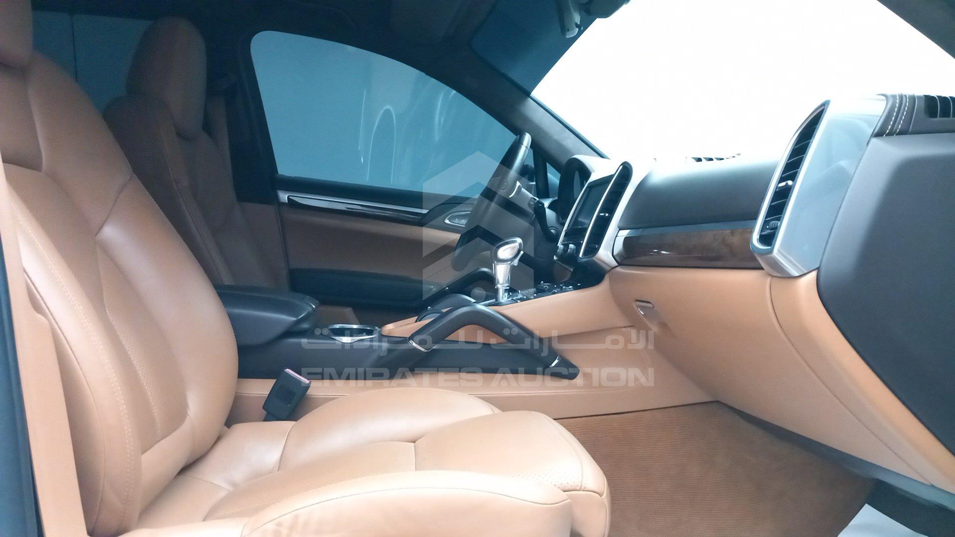 2013 PORSCHE CAYENNE VIN: WP1ZZZ92ZDLA00806