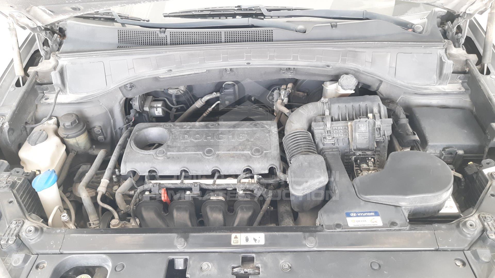 2015 HYUNDAI SANTA FE VIN: KMHST81C4FU435589