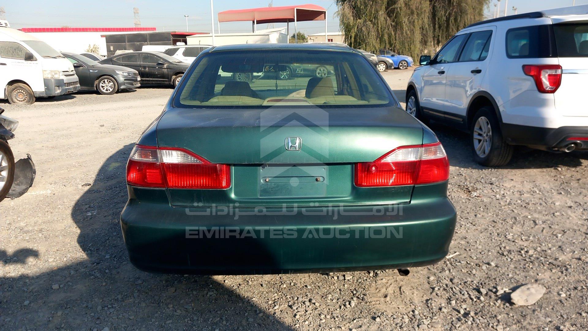 2002 HONDA ACCORD VIN: JHMCF86362C403847
