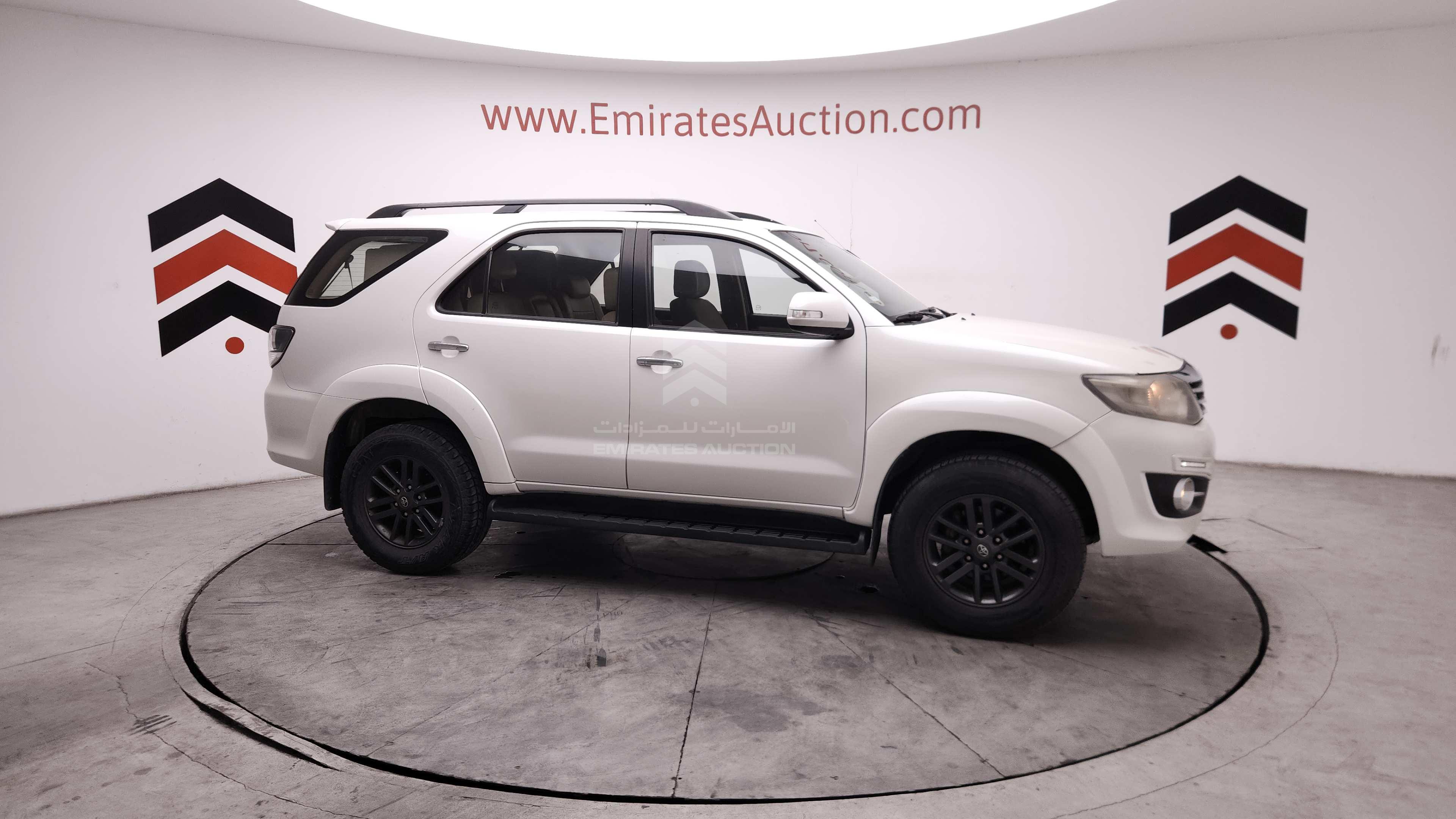 MHFYU59G0F7042614 - 2015 Toyota Fortuner - #504127