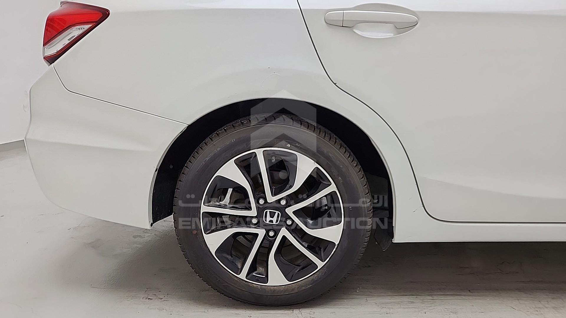 2014 HONDA CIVIC VIN: 19XFB2647EE900757
