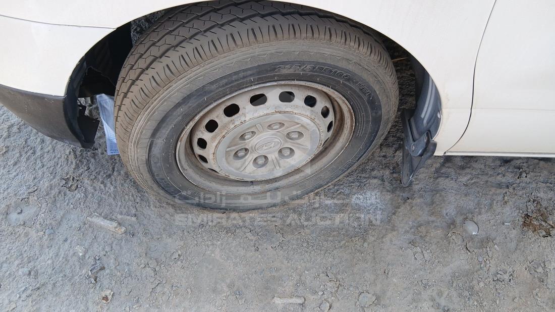 2012 Hyundai H1 — Front Left Tyre — Photo 29