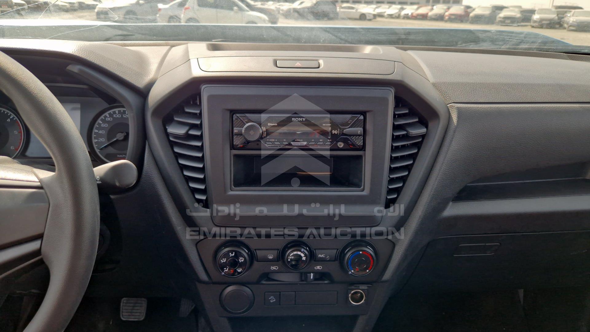 2024 ISUZU D-MAX VIN: MPAEL3376RT008775