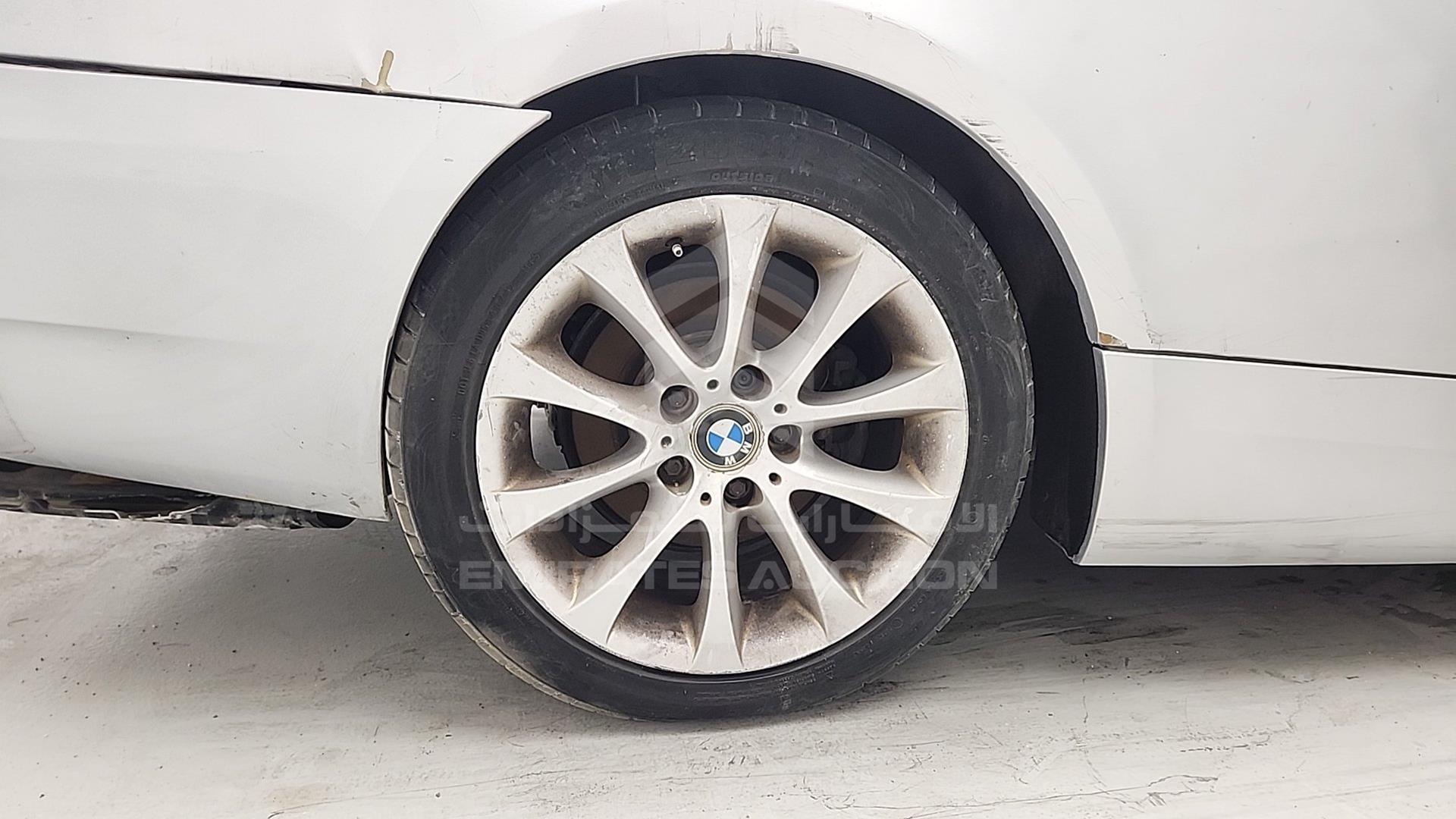 2007 BMW 325 VIN: WBAWB31037PU80957