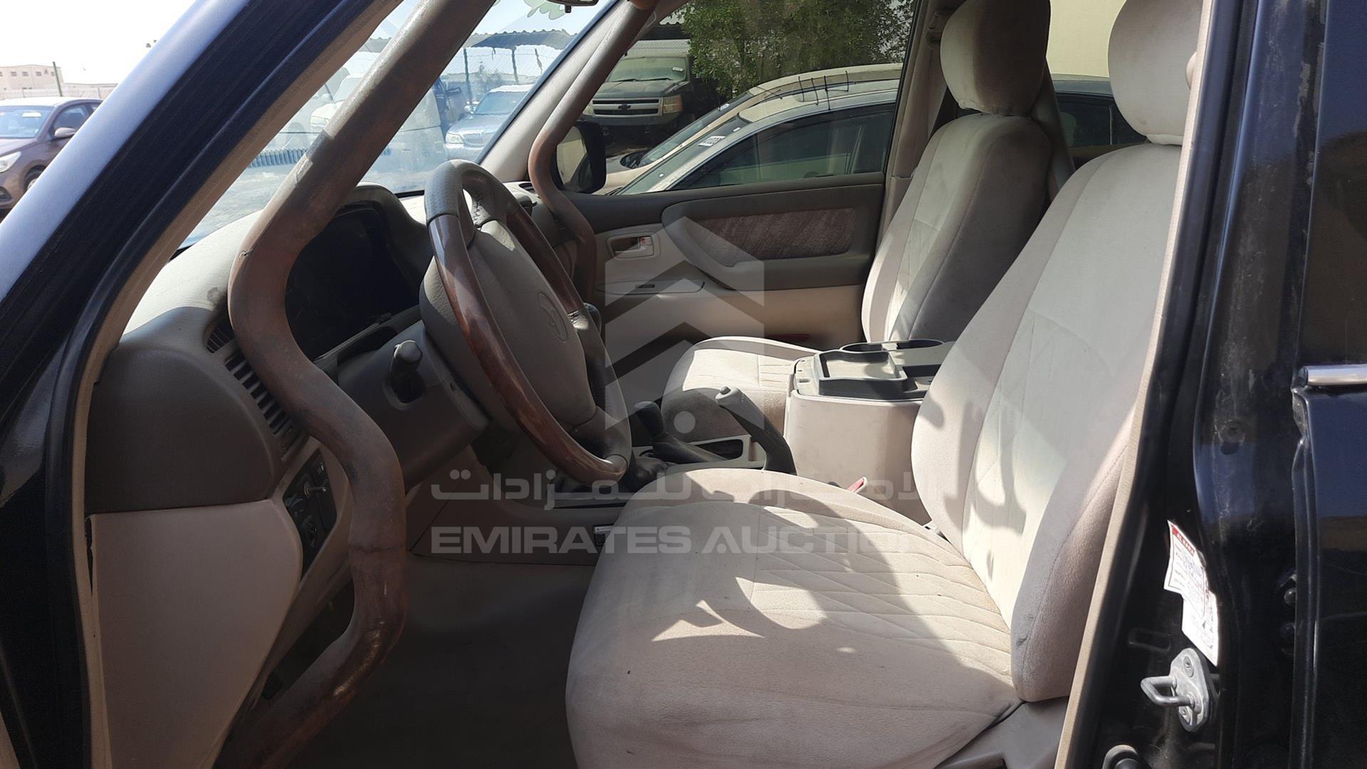 2000 TOYOTA LAND CRUISER VIN: JT3HJ09J8Y0033419