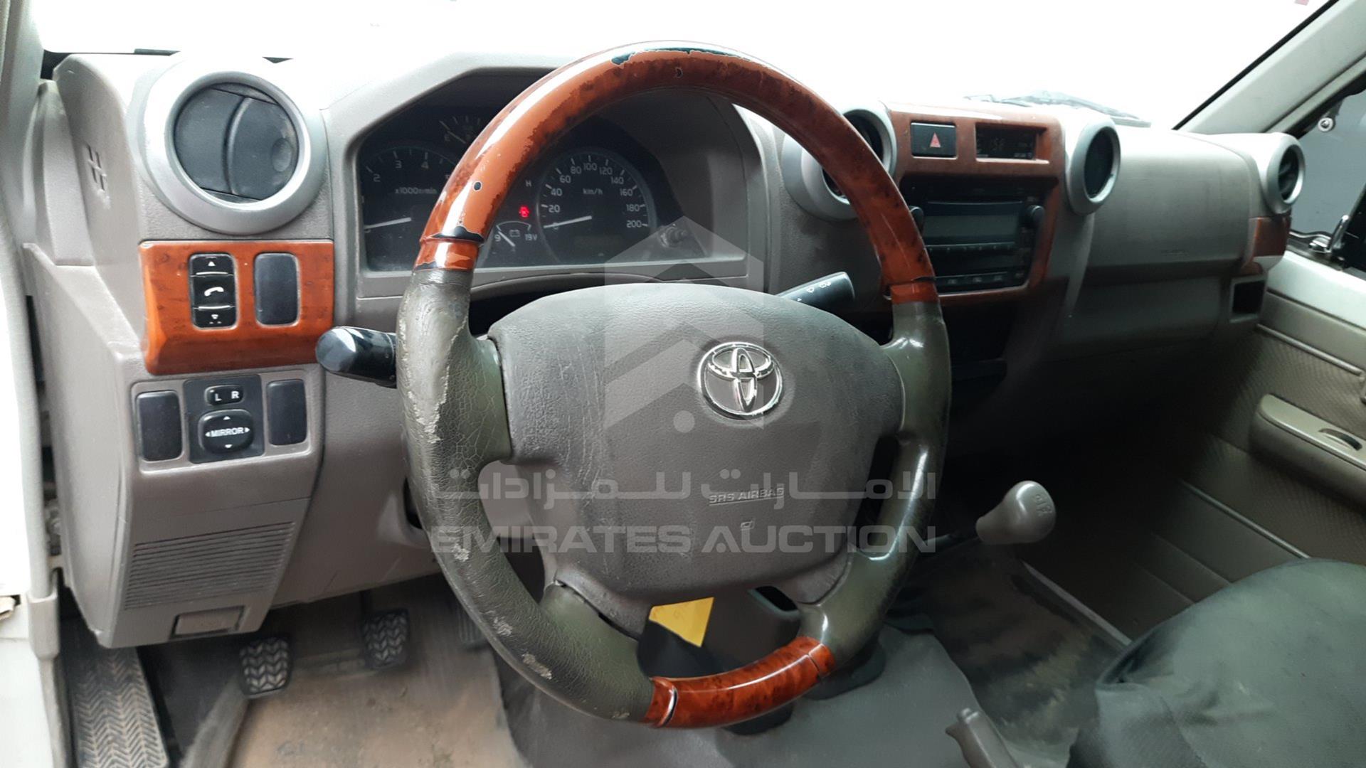 2012 TOYOTA LAND CRUISER VIN: JTFLU73J0C4531766