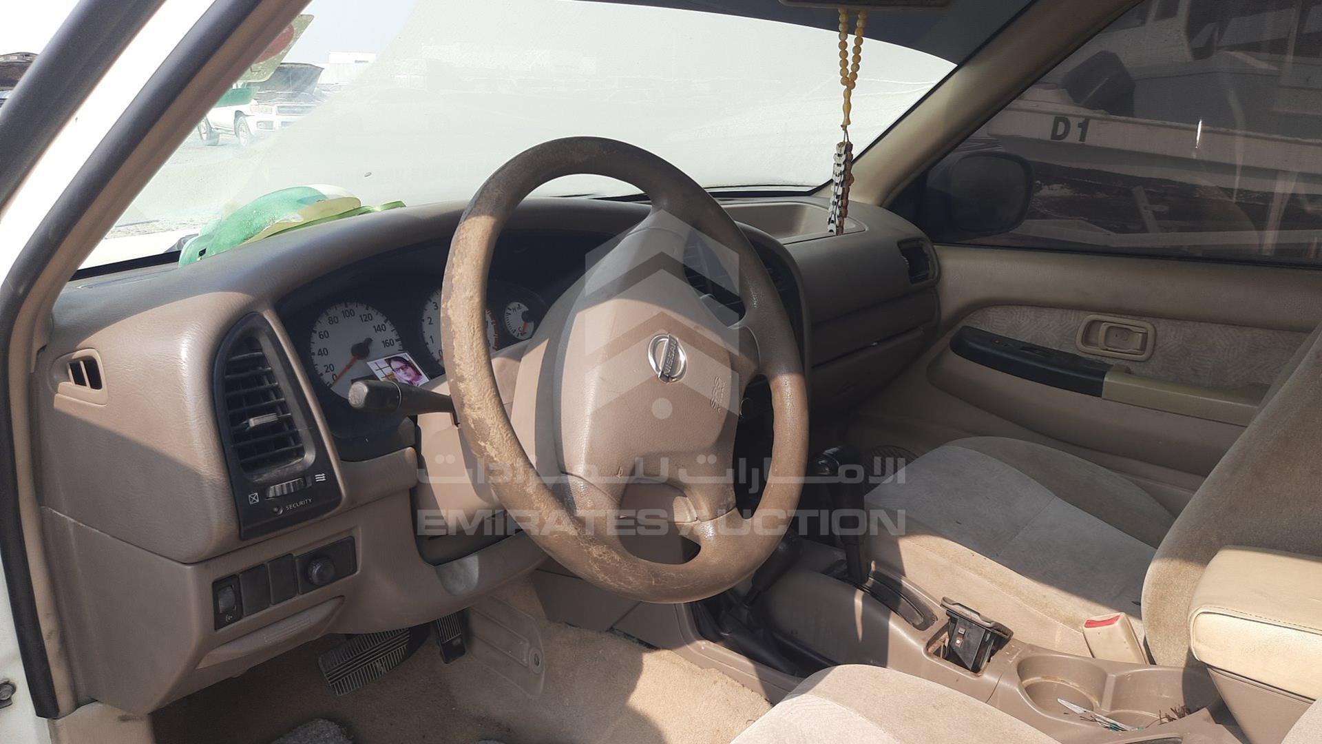 2002 NISSAN PATHFINDER VIN: JN8AR05Y52W520384