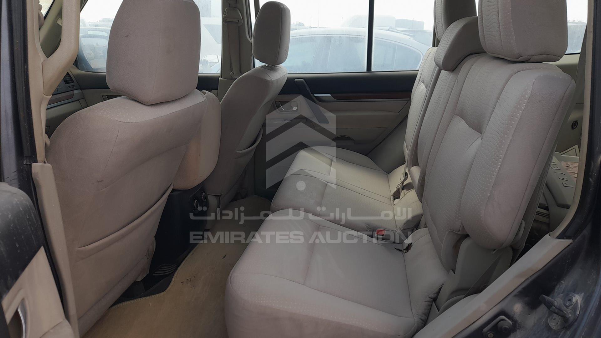 2007 MITSUBISHI PAJERO VIN: JMYLRV93W7J716768