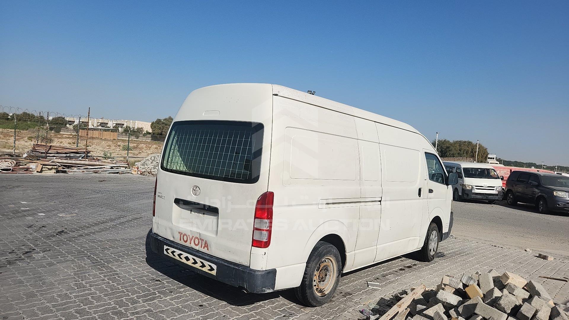 2009 TOYOTA HIACE VIN: JTFPX22P090016767