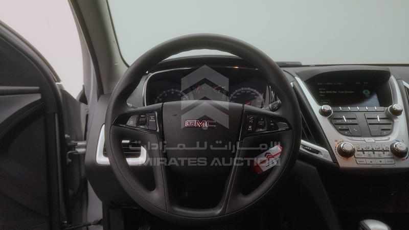 2GKAL8EKXF6303229 Auction: EmiratesAuction Lot: 412016 2GKAL8EKXF6303229 GMC Terrain 2015 SILVER Photo 20