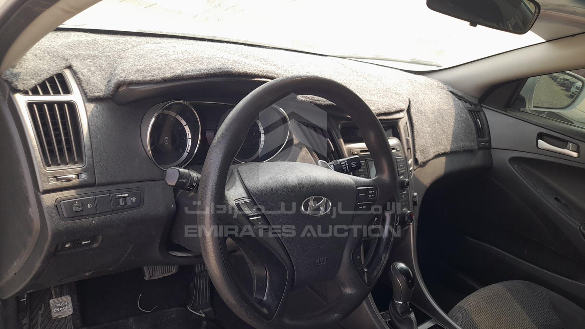 2014 HYUNDAI SONATA VIN: KMHEB41C7EA624987