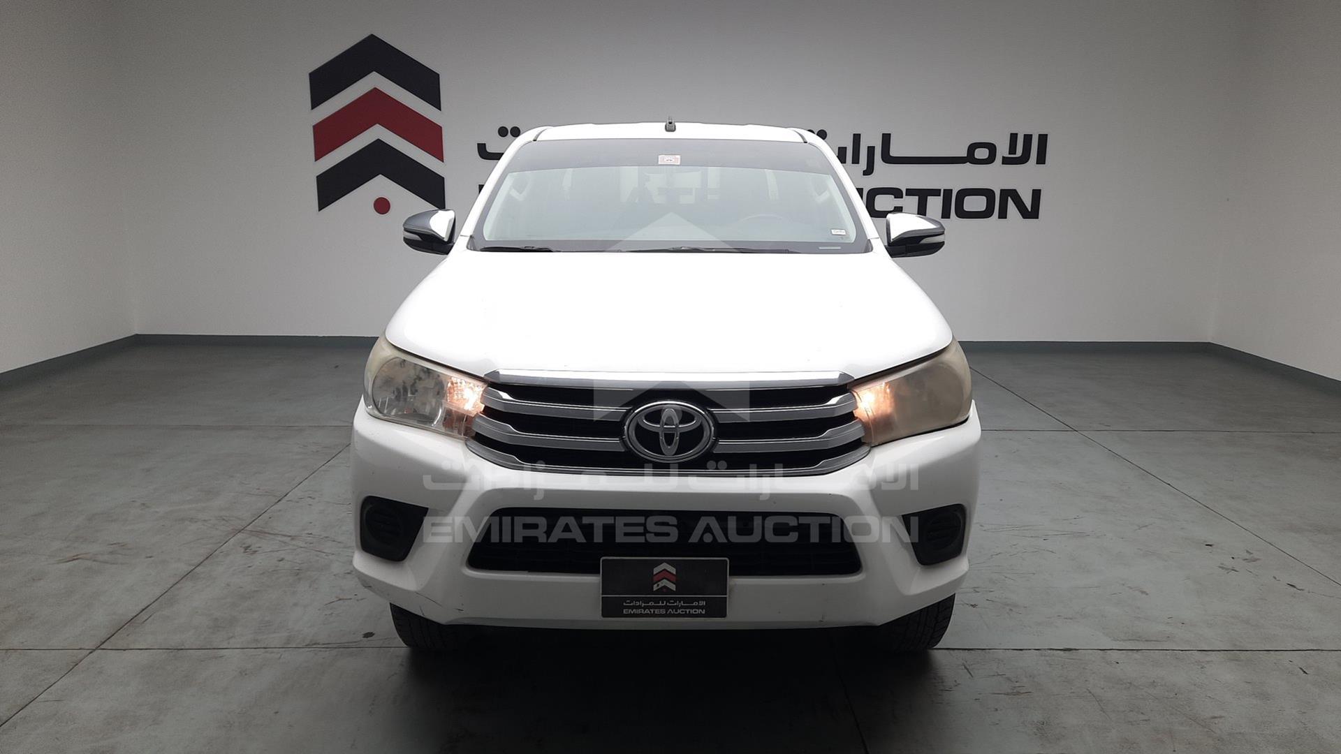 2017 TOYOTA HILUX VIN: MR0DB8CD2H0115737