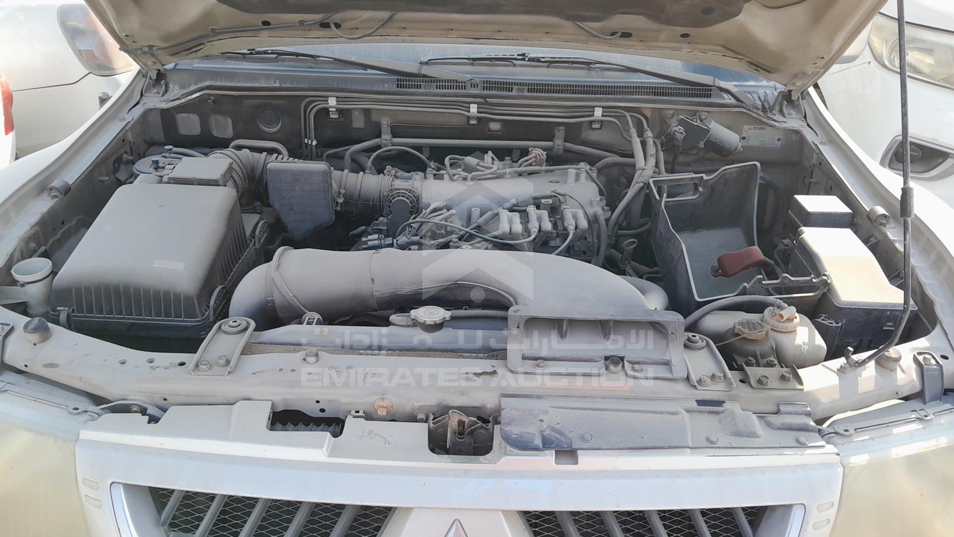 2006 MITSUBISHI PAJERO VIN: JMYLRV73W6J713434