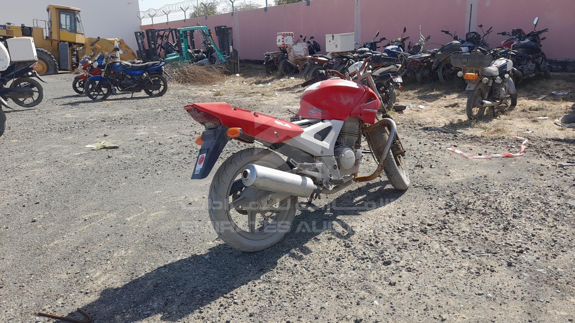 2005 HONDA 250 CB VIN: 9C2MC35005R501119