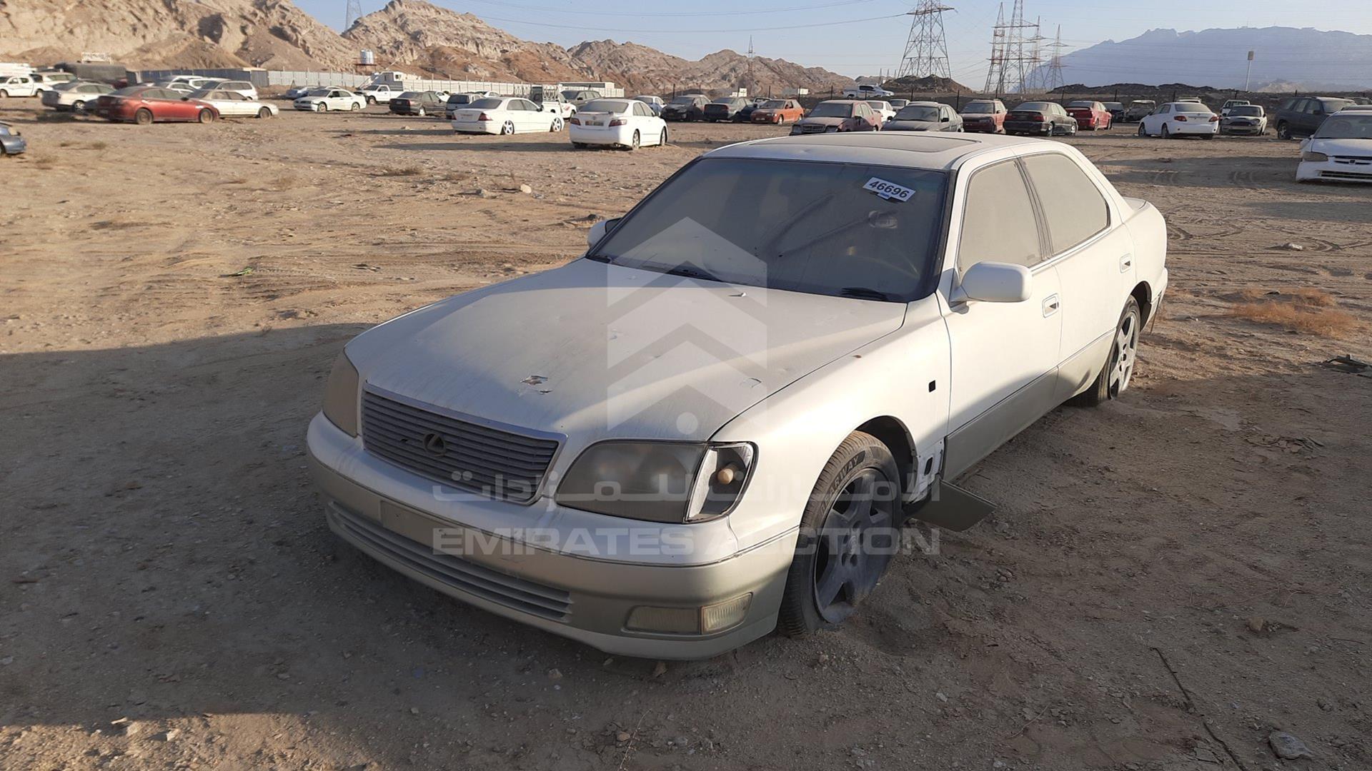 1998 LEXUS LS400 VIN: JT8BH28F6W0132404
