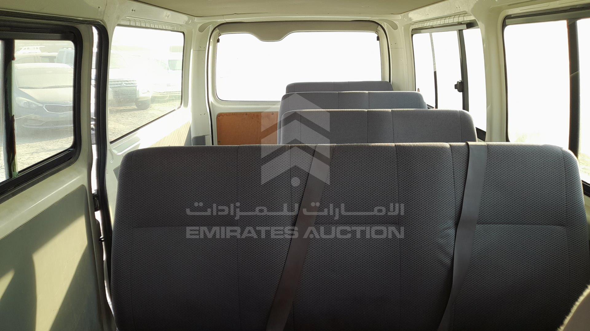 2007 TOYOTA HIACE VIN: JTGJX02P770011388