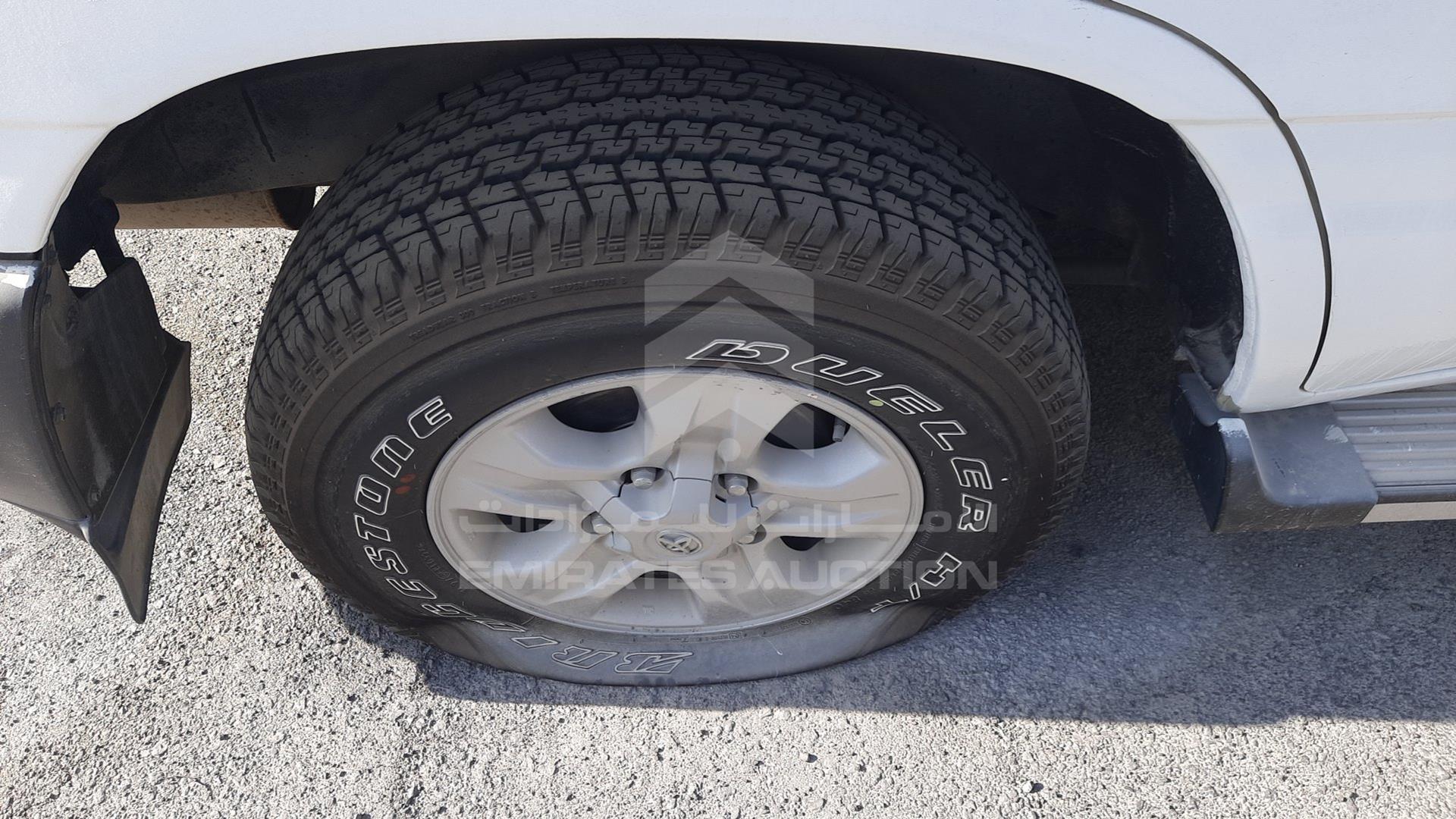 2007 TOYOTA LAND CRUISER VIN: JTGHJ09J477006870