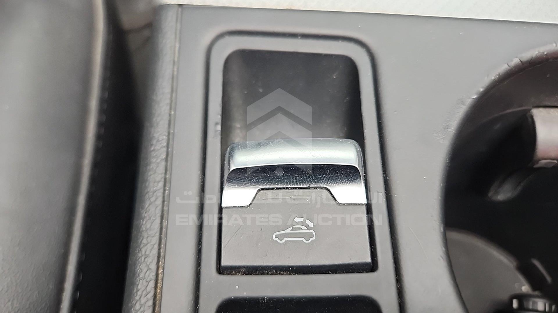 2010 AUDI A5 VIN: WAUAFB8F9AN012270