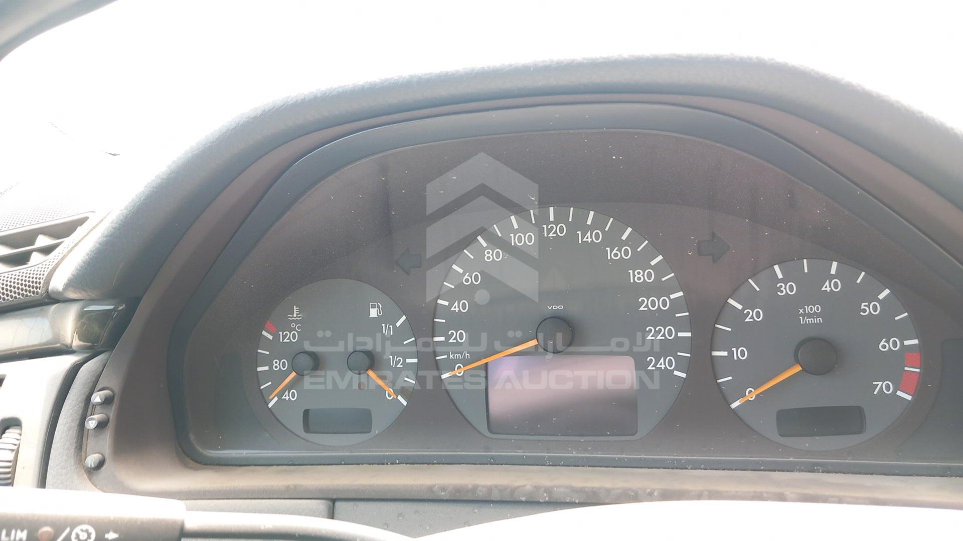 0 MERCEDES --- VIN: WDB2102611A994360