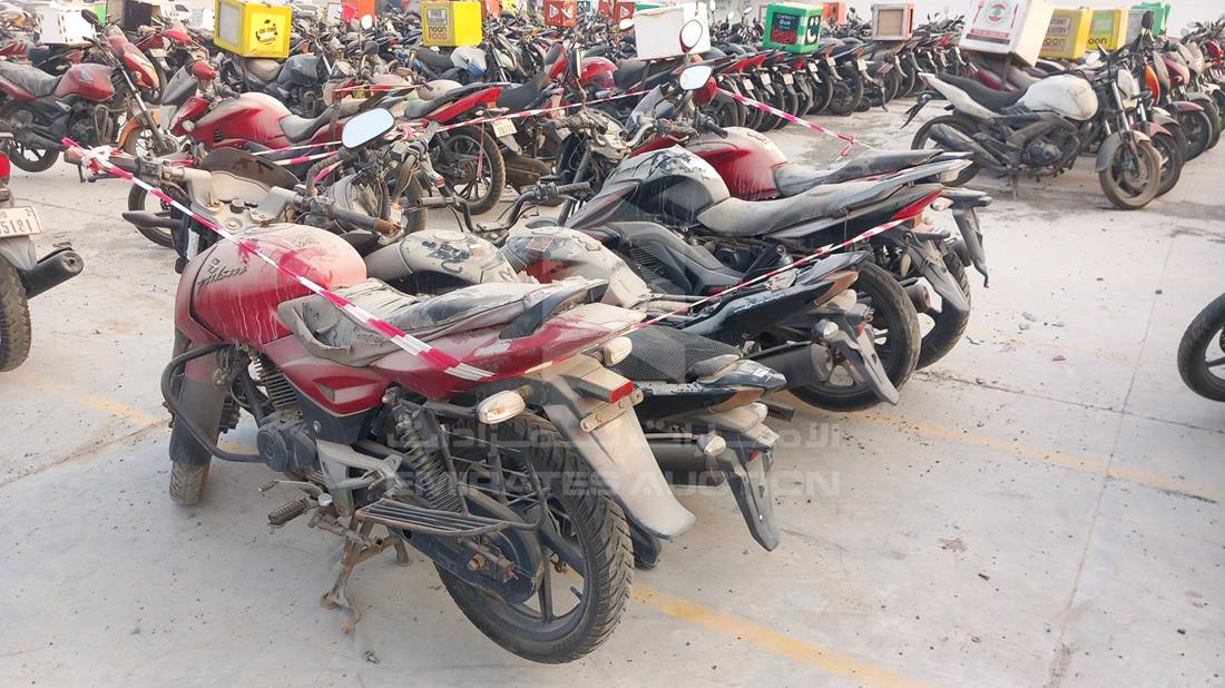5 Motorbikes — Rear Left Angle — Photo 8