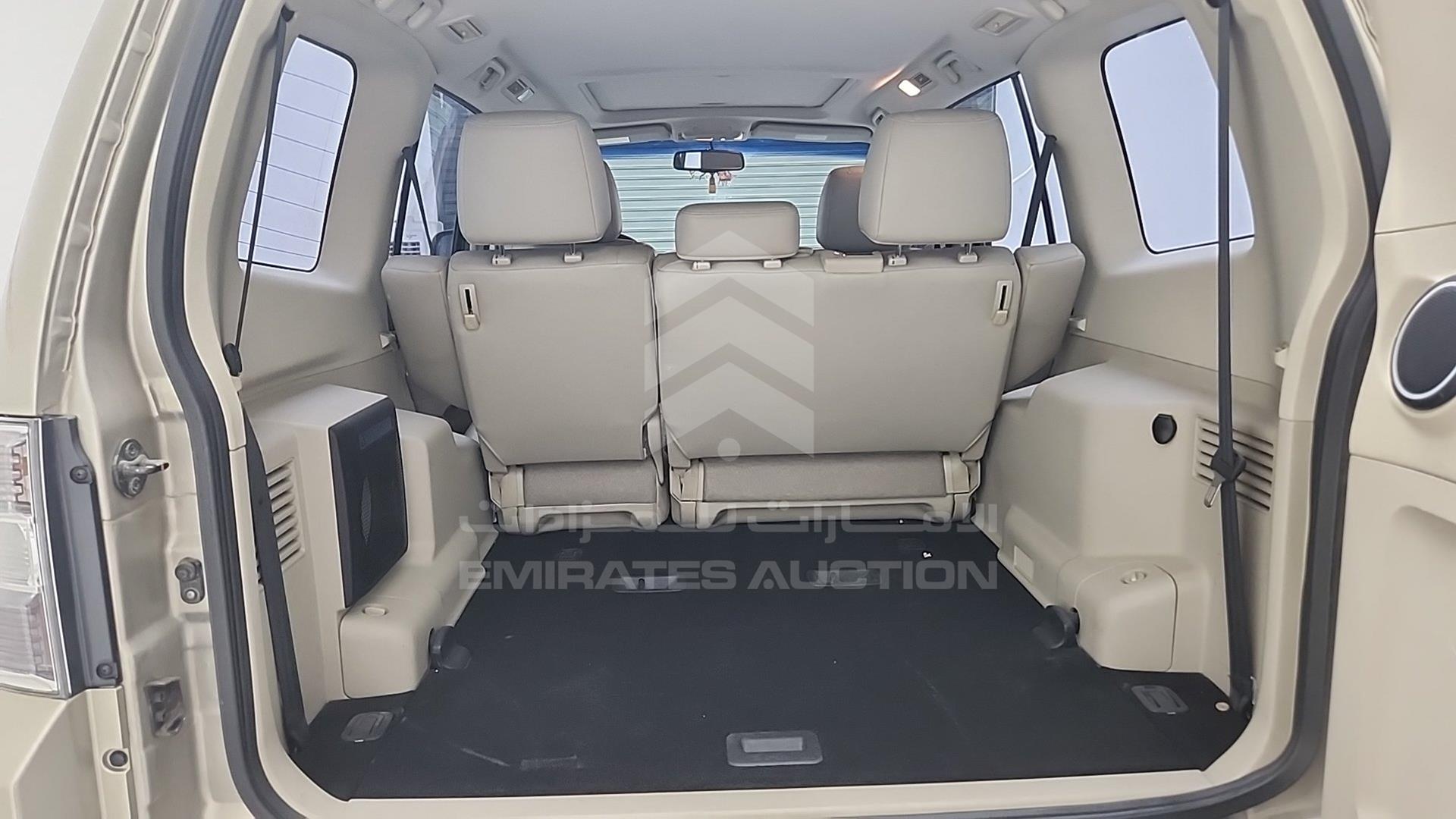 2011 MITSUBISHI PAJERO VIN: JMYLRV95WBJ706502