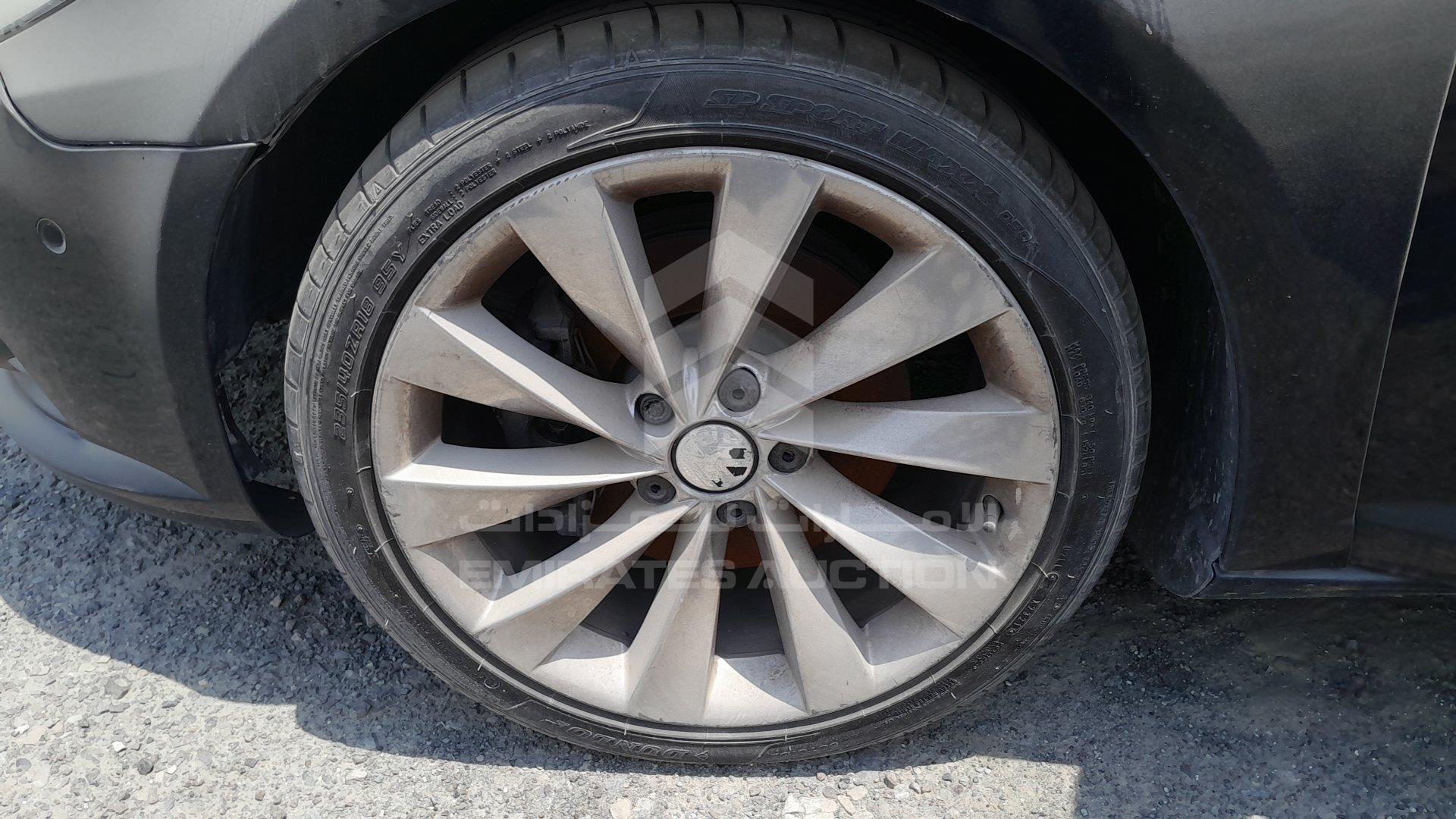 WVWAC23CXBE700272 - 2011 Volkswagen CC - #490230