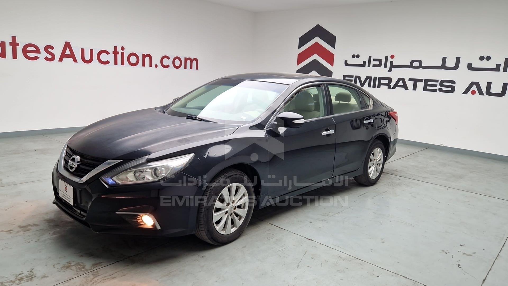 2017 NISSAN TEANA VIN: LGBF5AE01HR305842