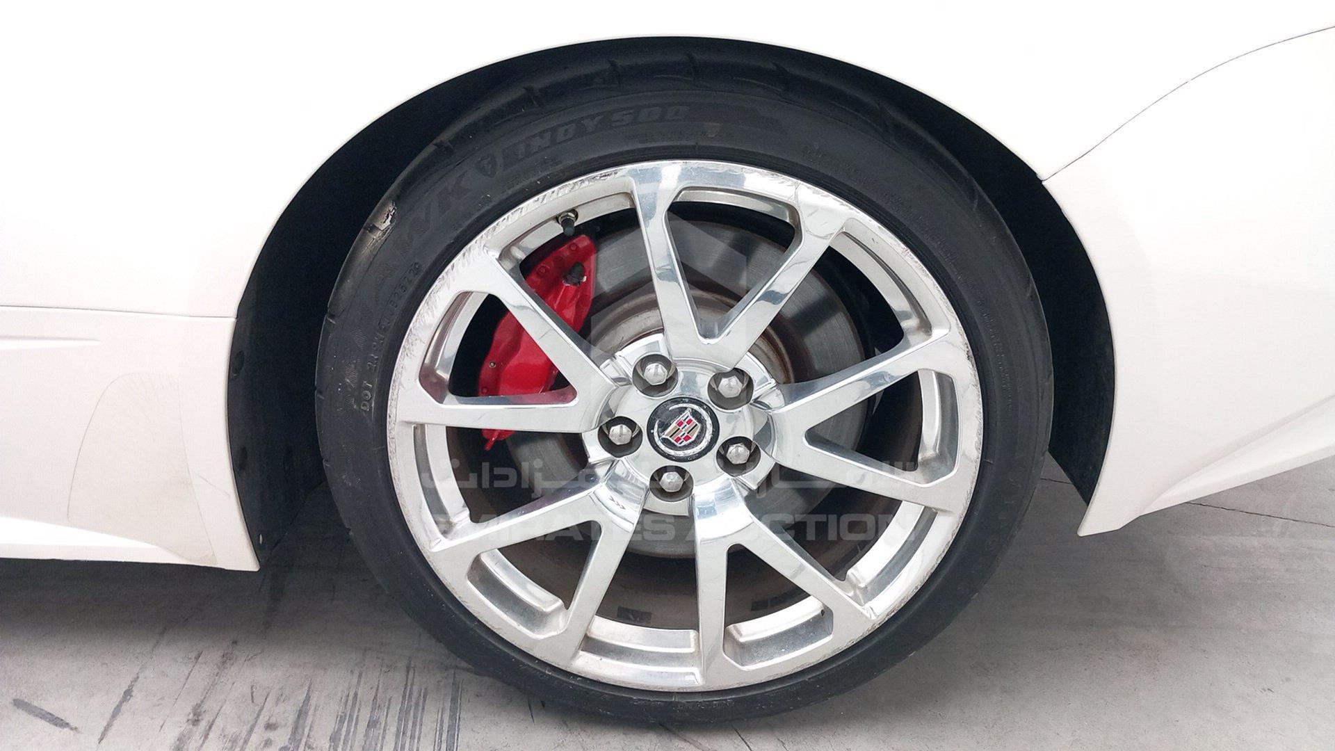 2011 CADILLAC CTS-V VIN: 1G6DV1EP9B0121694