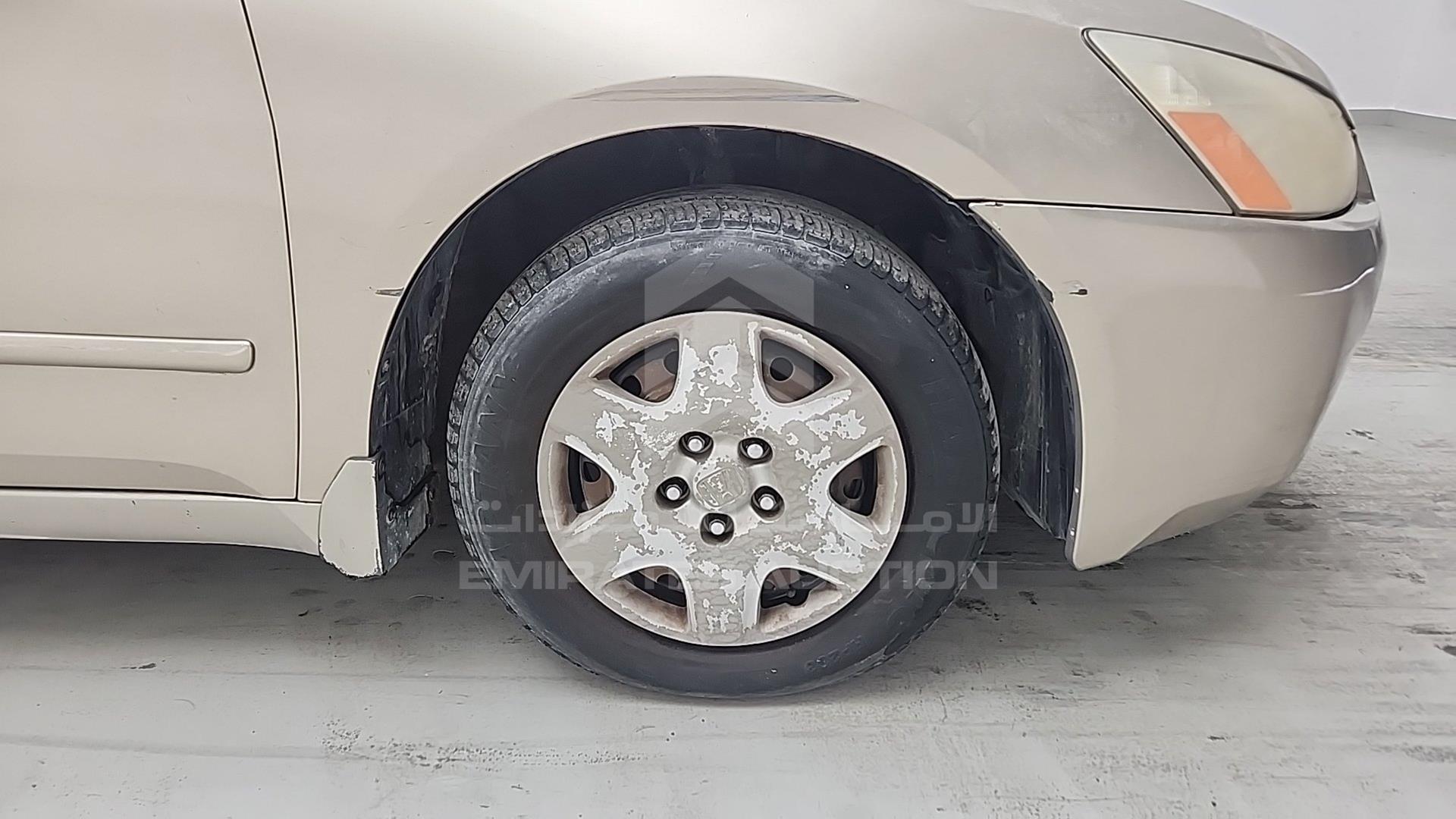 2005 HONDA ACCORD VIN: JHMCM56505C404356