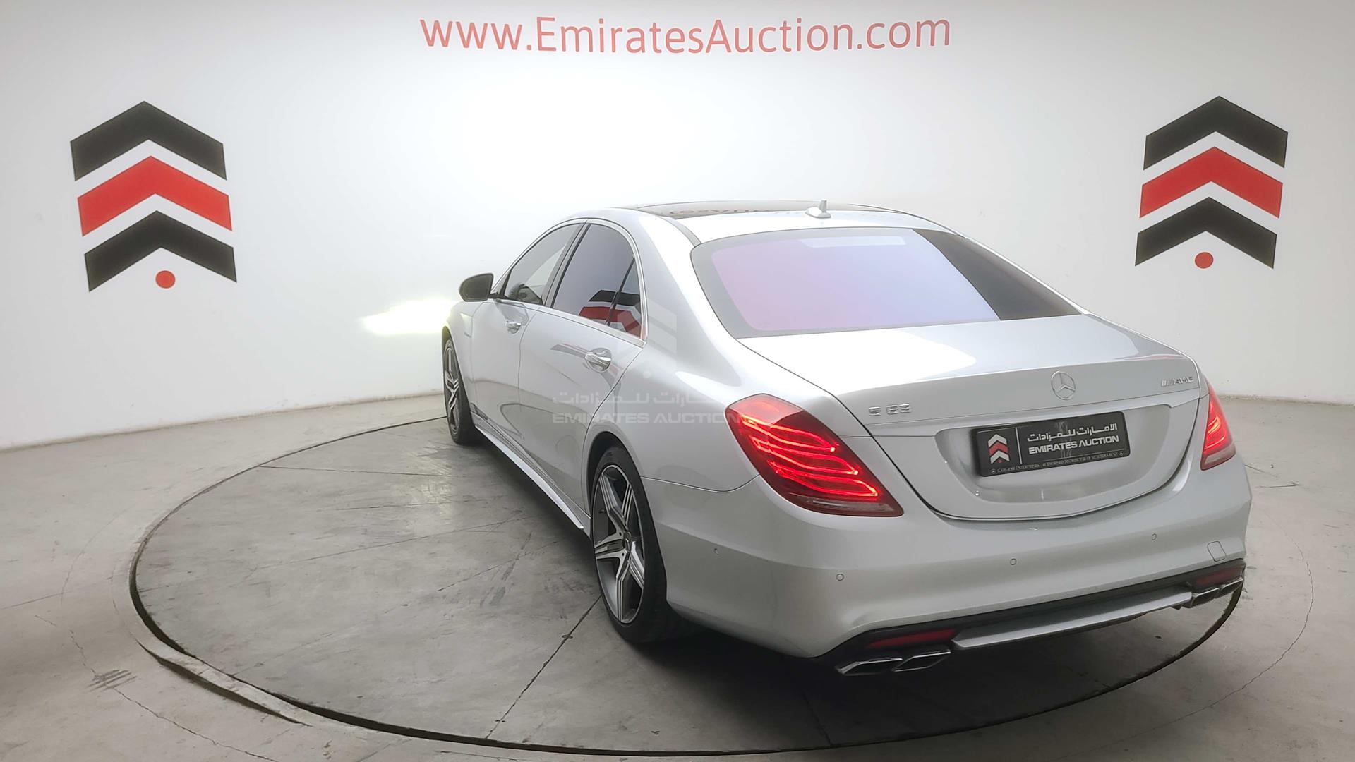 2015 MERCEDES S 63 AMG VIN: WDDUG7JB7FA074434