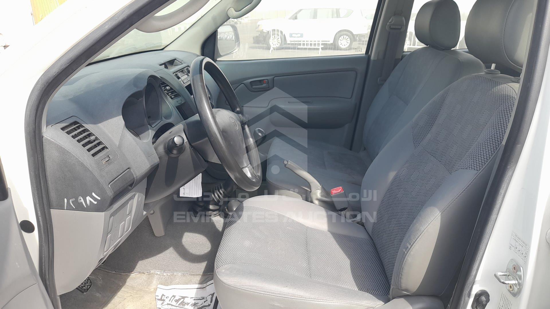 2009 TOYOTA HILUX VIN: MR0FX22G491317638