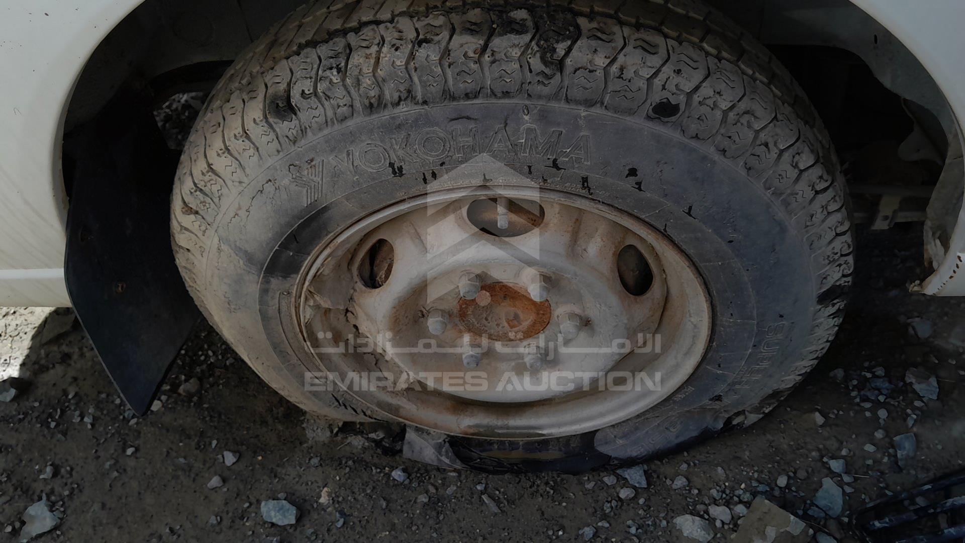 2008 NISSAN URVAN VIN: JN6AE54S08X000370