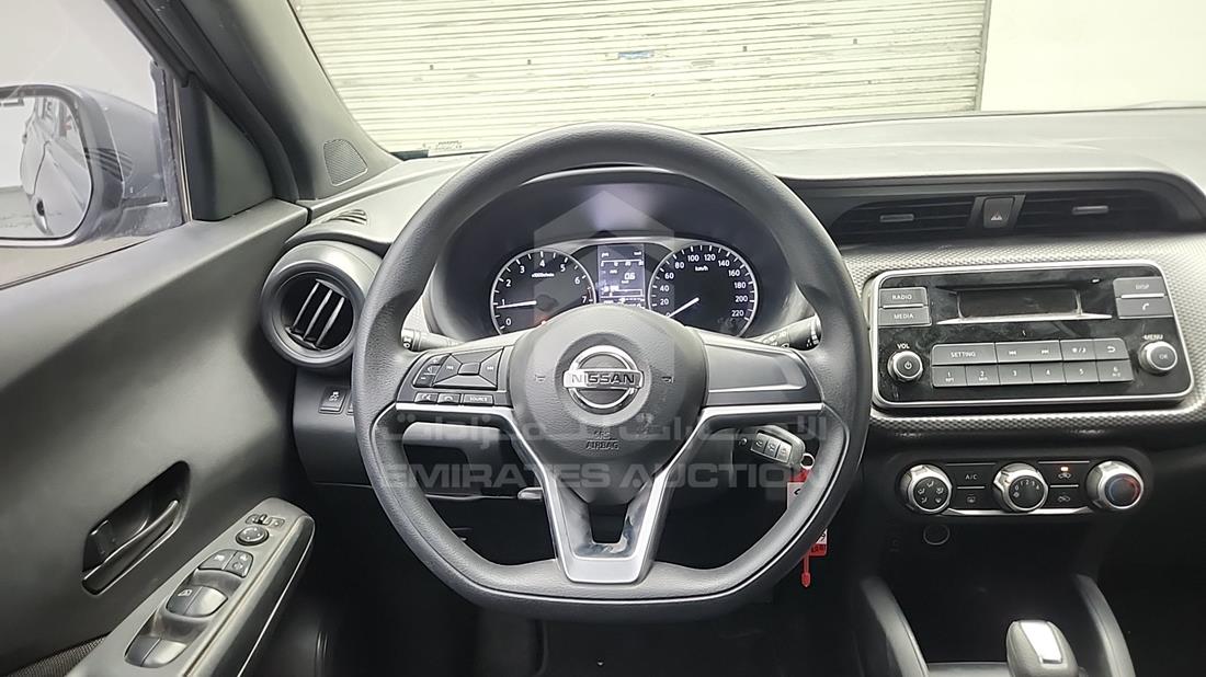 2020 Nissan Kicks — Steering & Mounted Controls — Photo 12