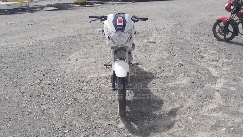 VIN: MB8NG49A5G8100282 Auction: EmiratesAuction Lot: 406993 VIN: MB8NG49A5G8100282 Suzuki Motorbike 2016 WHITE Photo 1